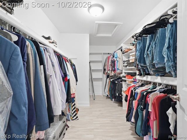 47375 Bayside Circle, Chesterfield, MI 48047