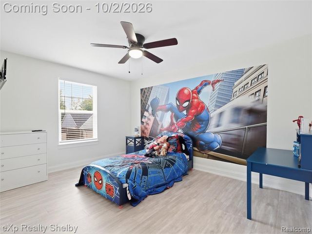 47375 Bayside Circle, Chesterfield, MI 48047