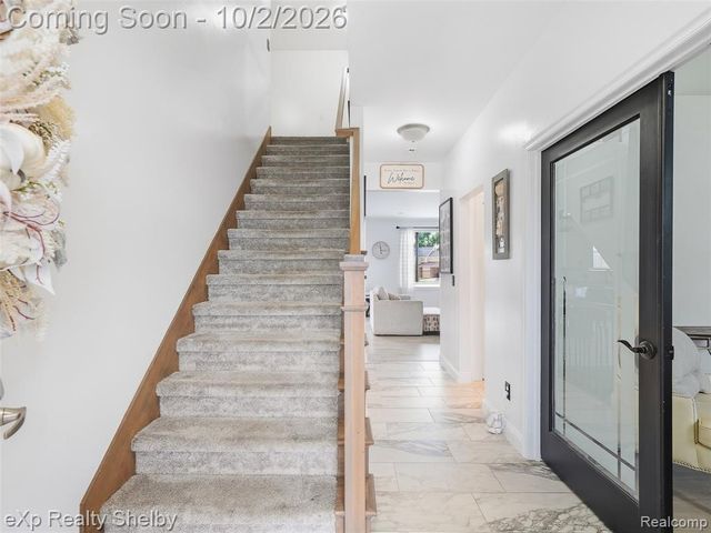 47375 Bayside Circle, Chesterfield, MI 48047