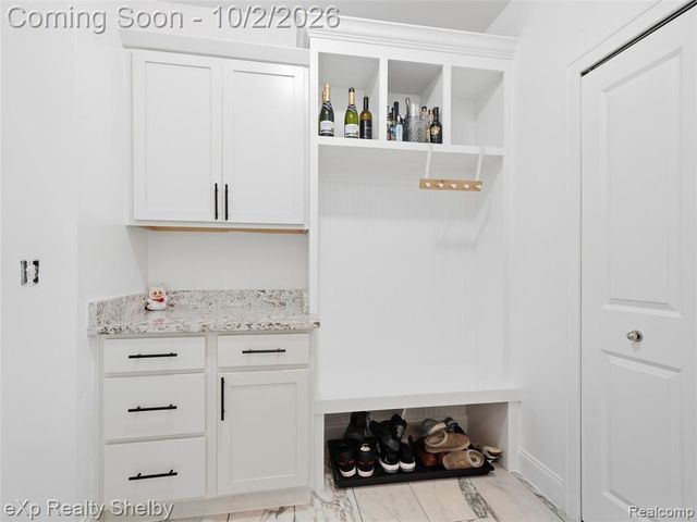 47375 Bayside Circle, Chesterfield, MI 48047