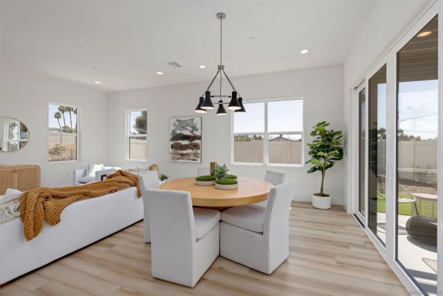 702 Passion Court, Vista, CA 92083