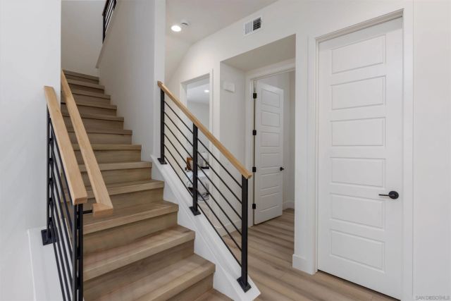 702 Passion Court, Vista, CA 92083