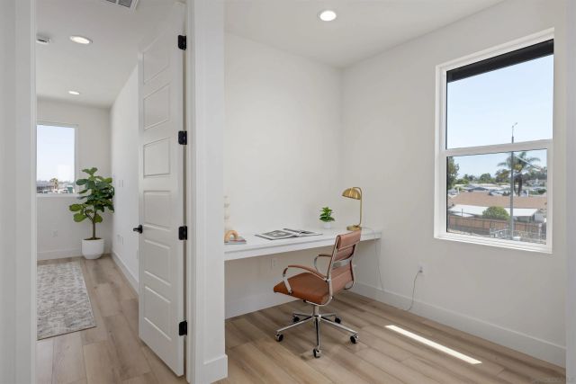 702 Passion Court, Vista, CA 92083