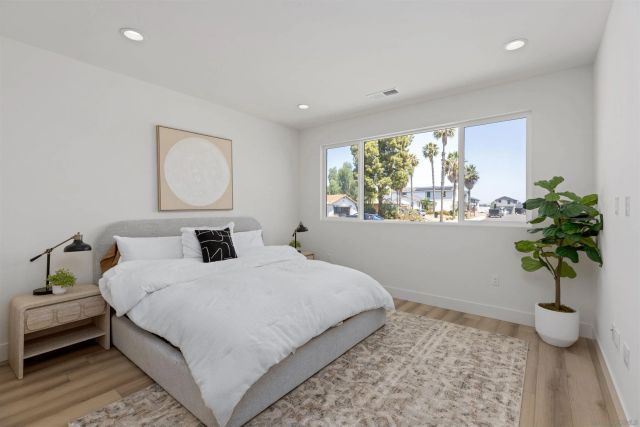 702 Passion Court, Vista, CA 92083