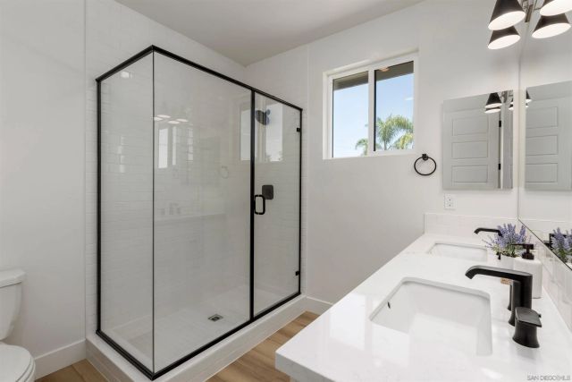 702 Passion Court, Vista, CA 92083
