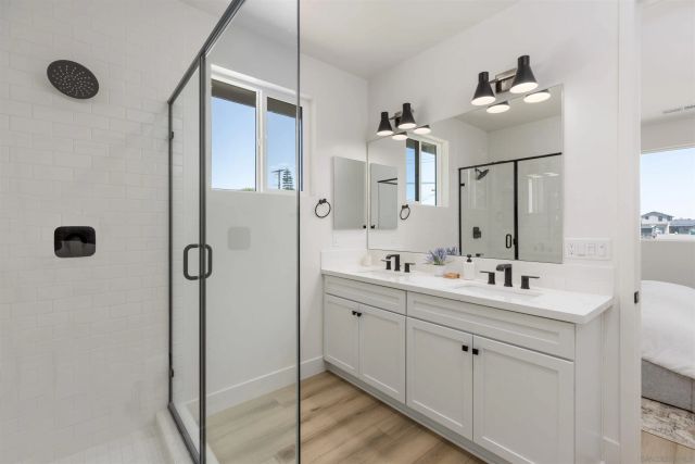 702 Passion Court, Vista, CA 92083