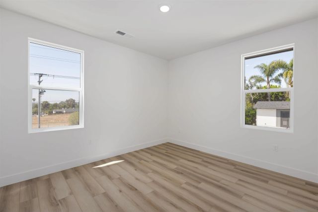 702 Passion Court, Vista, CA 92083
