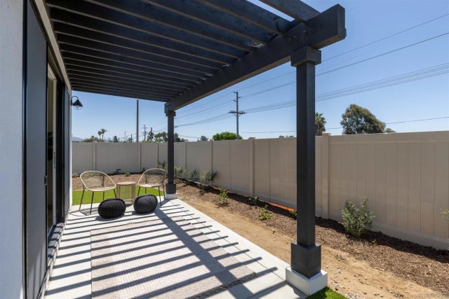 702 Passion Court, Vista, CA 92083