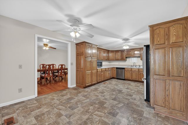 3086 Lewisburg Hwy, Petersburg, TN 37144