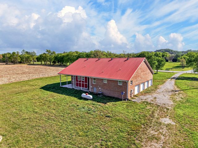 3086 Lewisburg Hwy, Petersburg, TN 37144