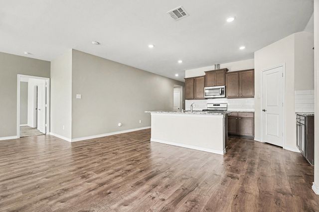 611 Saddle Club Way, Princeton, TX 75407