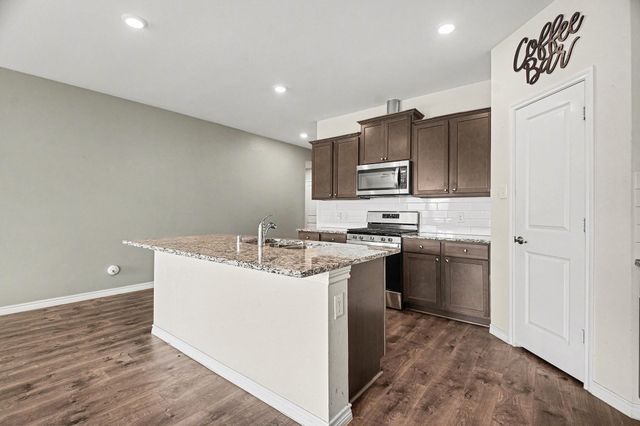 611 Saddle Club Way, Princeton, TX 75407