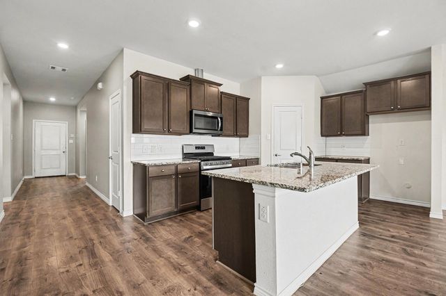 611 Saddle Club Way, Princeton, TX 75407