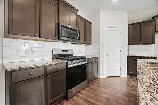 611 Saddle Club Way, Princeton, TX 75407