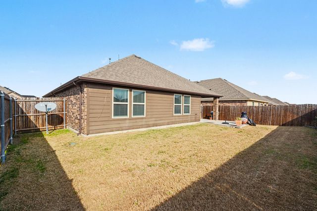611 Saddle Club Way, Princeton, TX 75407