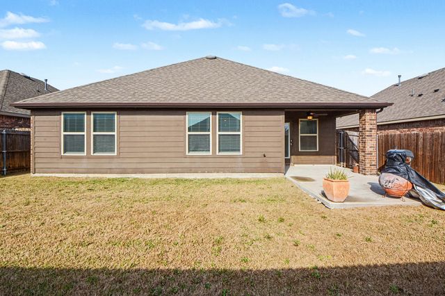 611 Saddle Club Way, Princeton, TX 75407