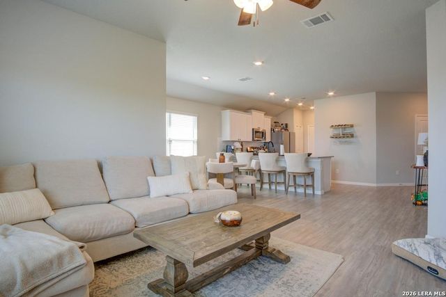 13126 ROSEMARY CV, St Hedwig, TX 78152