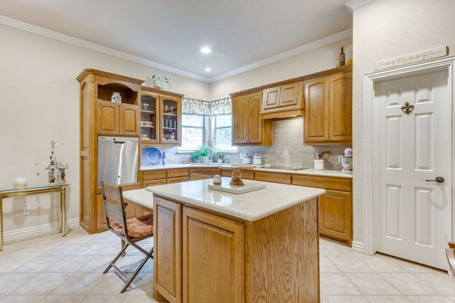 143 Sugartree Circle, Lipan, TX 76462