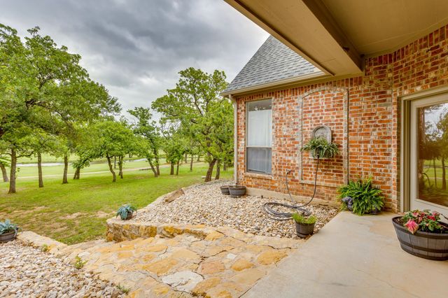 143 Sugartree Circle, Lipan, TX 76462