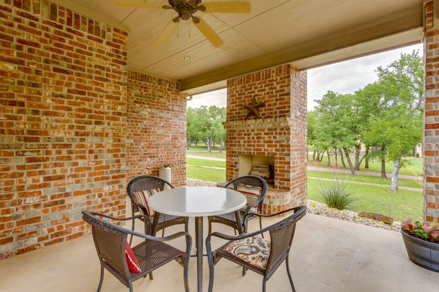 143 Sugartree Circle, Lipan, TX 76462