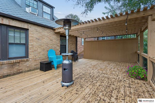 5153 Lake Street, Omaha, NE 68104