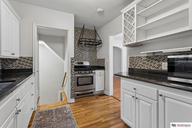 5153 Lake Street, Omaha, NE 68104
