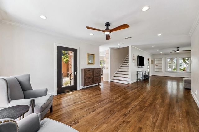 1925 Banks Street, Houston, TX 77098