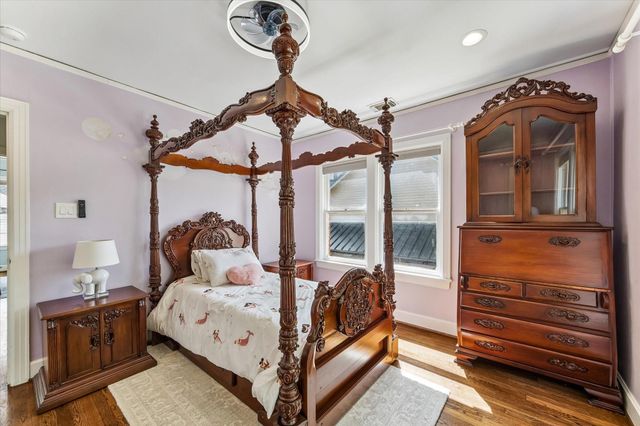 1925 Banks Street, Houston, TX 77098