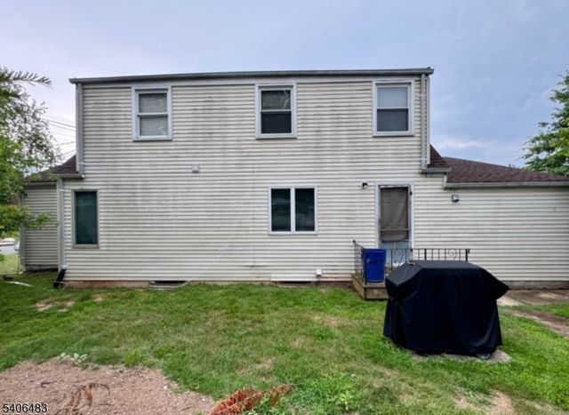 420 Academy Ter, Linden City, NJ 07036