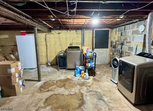 420 Academy Ter, Linden City, NJ 07036