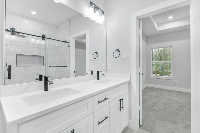 15117 Austin, Willis, TX 77378