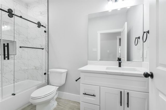 15117 Austin, Willis, TX 77378