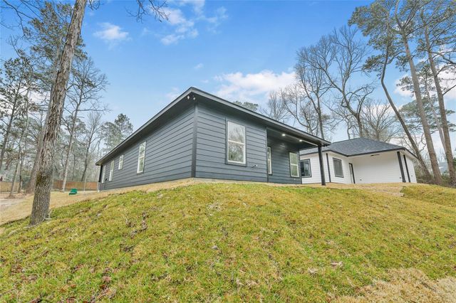 15117 Austin, Willis, TX 77378