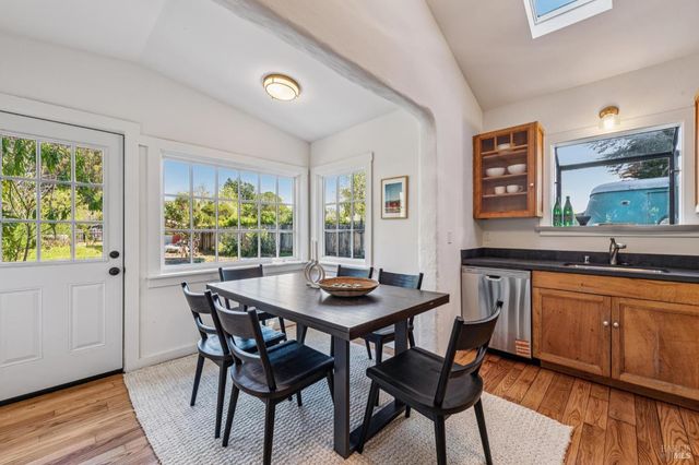 18 Cypress Road, Point Reyes Station, CA 94956