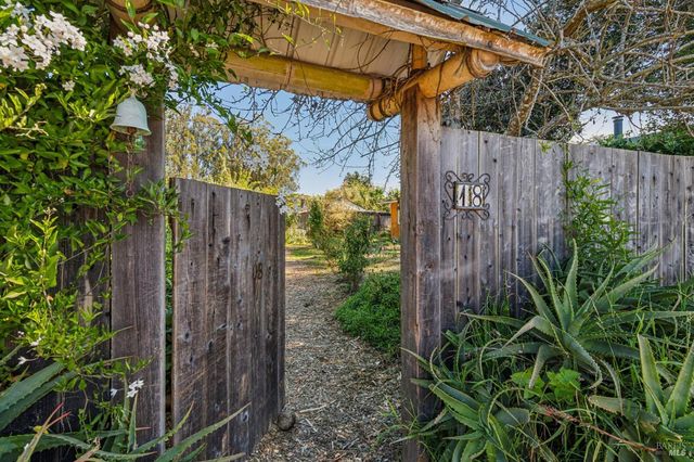 18 Cypress Road, Point Reyes Station, CA 94956