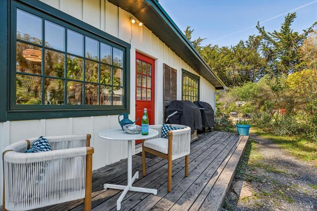 18 Cypress Road, Point Reyes Station, CA 94956