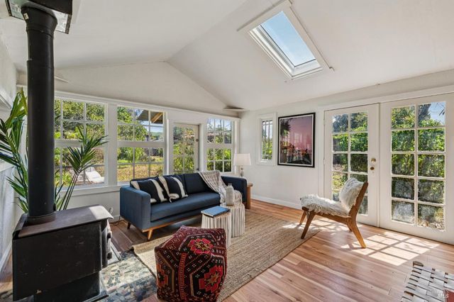 18 Cypress Road, Point Reyes Station, CA 94956