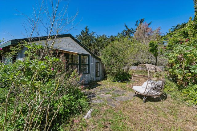 18 Cypress Road, Point Reyes Station, CA 94956