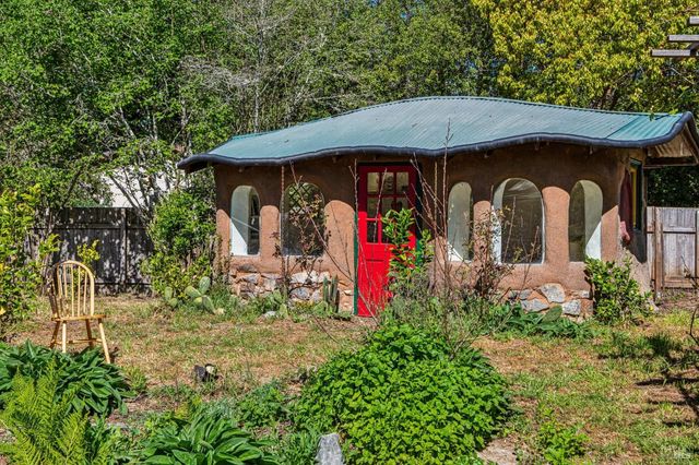 18 Cypress Road, Point Reyes Station, CA 94956