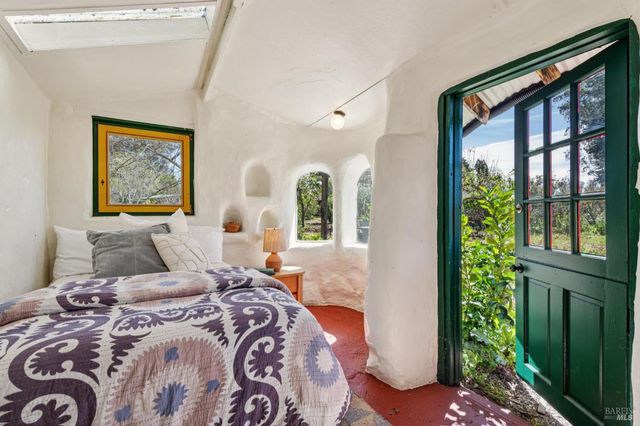 18 Cypress Road, Point Reyes Station, CA 94956