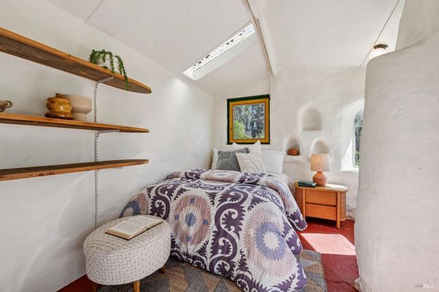 18 Cypress Road, Point Reyes Station, CA 94956