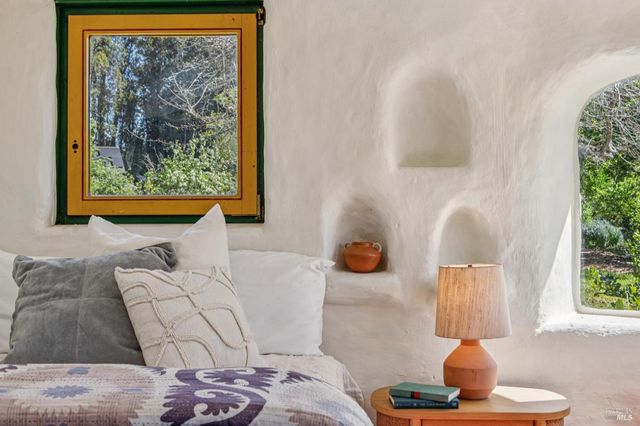 18 Cypress Road, Point Reyes Station, CA 94956