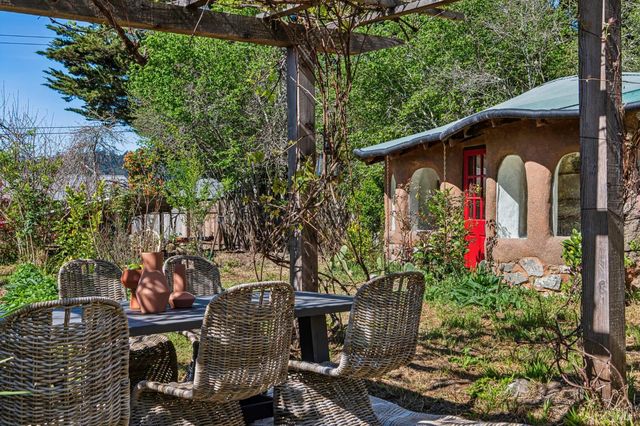 18 Cypress Road, Point Reyes Station, CA 94956