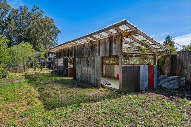 18 Cypress Road, Point Reyes Station, CA 94956