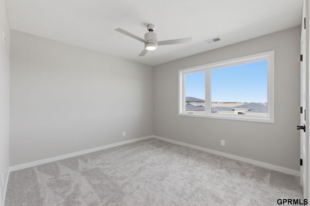 21143 Hartman Avenue, Elkhorn, NE 68022