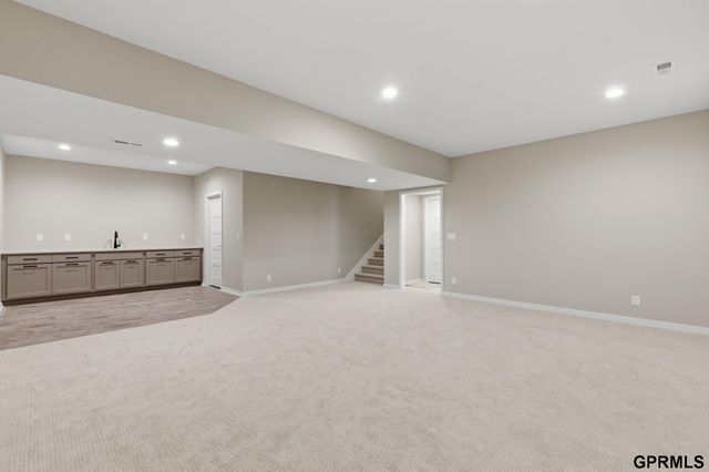 21143 Hartman Avenue, Elkhorn, NE 68022