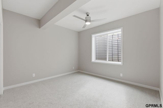 21143 Hartman Avenue, Elkhorn, NE 68022