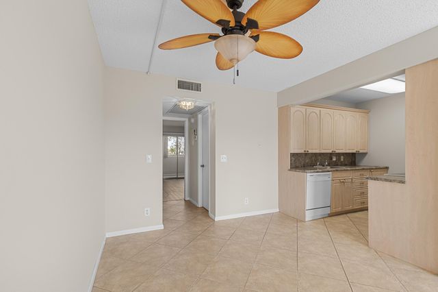3013 Wolverton A, Boca Raton, FL 33434