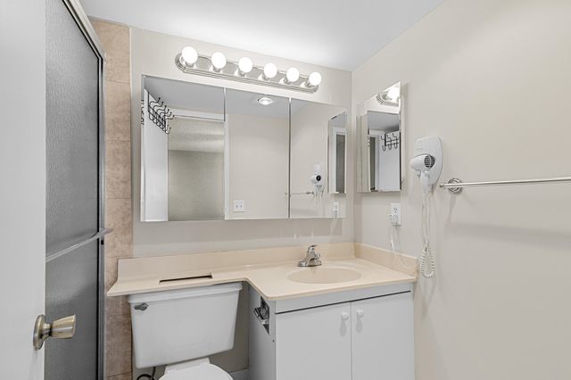 3013 Wolverton A, Boca Raton, FL 33434