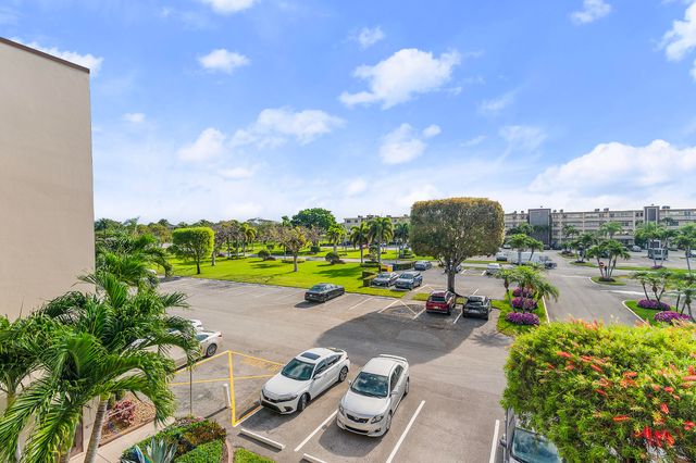 3013 Wolverton A, Boca Raton, FL 33434